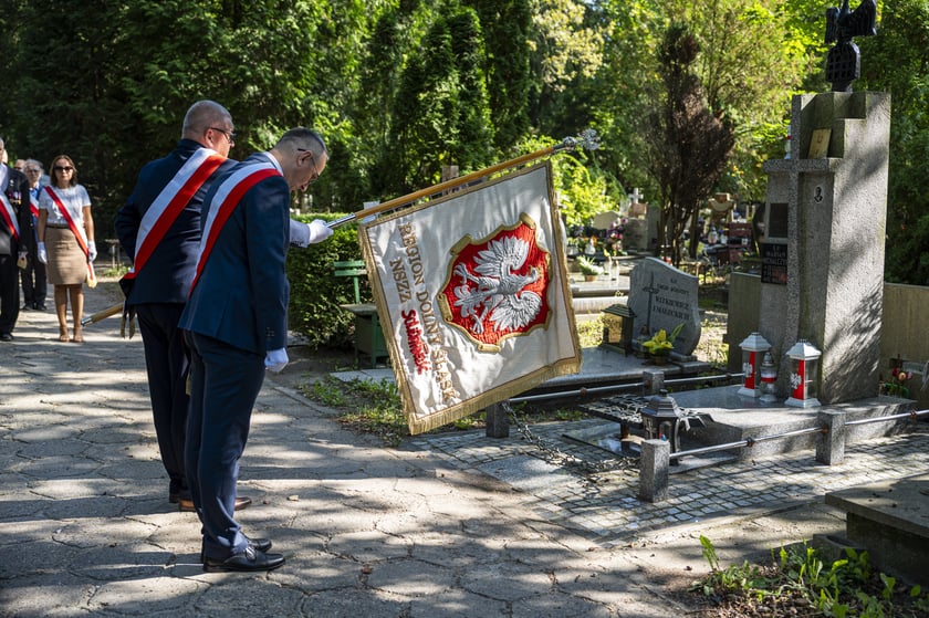 Obchody Sierpnia '80 na cmentarzu Grabiszyńskim