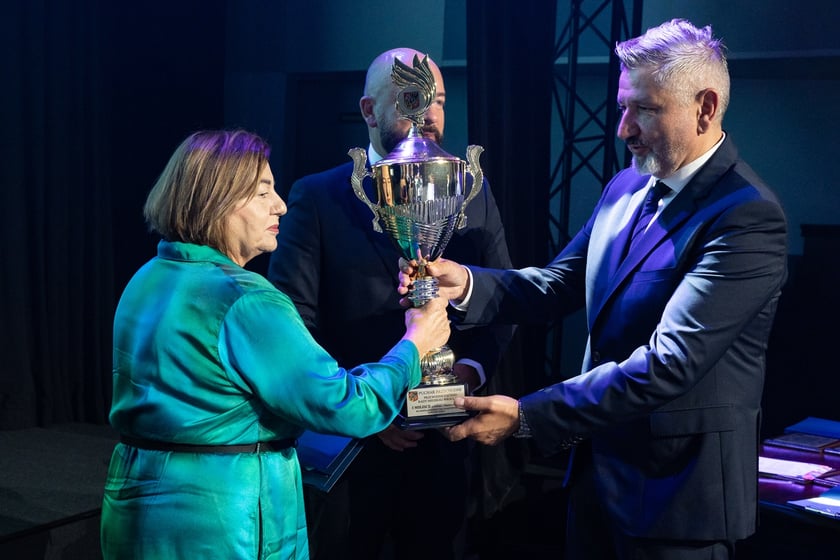 We wtorek ( 27 sierpnia) odbyła się inaugurację roku szkolnego 2024/2025z dyrektorami wrocławskich placówek oświatowych.