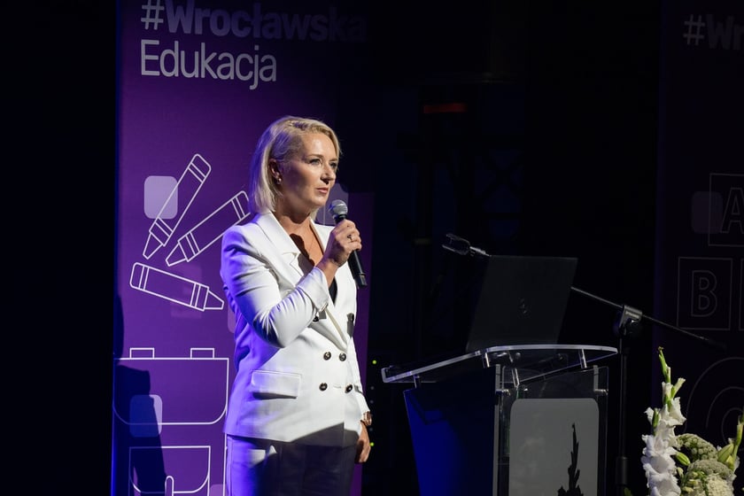 We wtorek ( 27 sierpnia) odbyła się inaugurację roku szkolnego 2024/2025z dyrektorami wrocławskich placówek oświatowych.