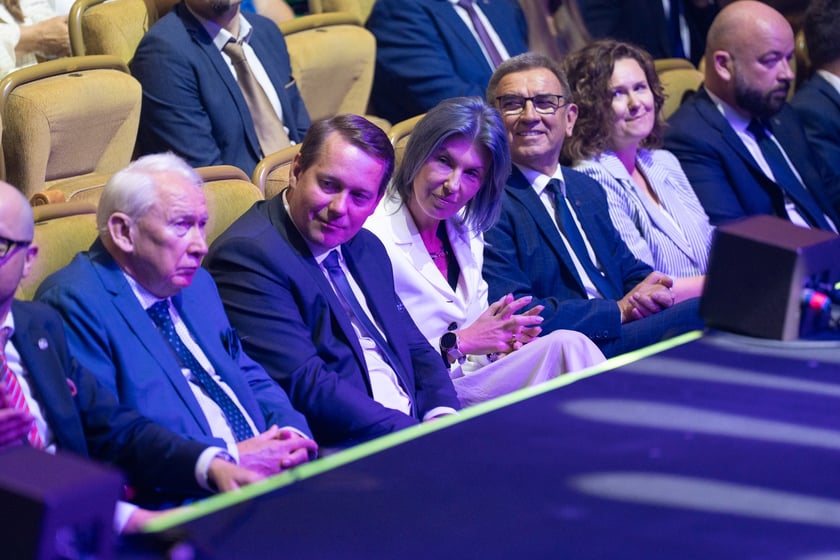 We wtorek ( 27 sierpnia) odbyła się inaugurację roku szkolnego 2024/2025z dyrektorami wrocławskich placówek oświatowych.