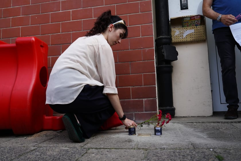 Kamienie pamięci Stolpersteine przy ul. Lelewela, 3 września 2024 r.