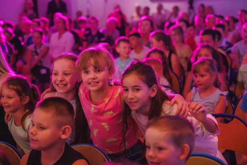 „Pan Kleks - wizytacja z Ministerstwa w ZSP8” – wydarzenie filmowo-teatralne w Zespole Szkolno-Przedszkolnym nr 8 we Wrocławiu