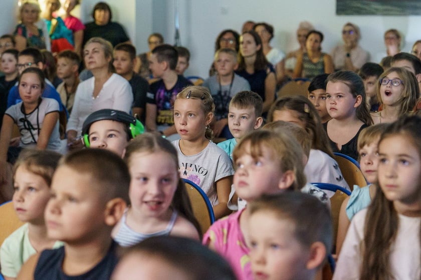 „Pan Kleks - wizytacja z Ministerstwa w ZSP8” – wydarzenie filmowo-teatralne w Zespole Szkolno-Przedszkolnym nr 8 we Wrocławiu