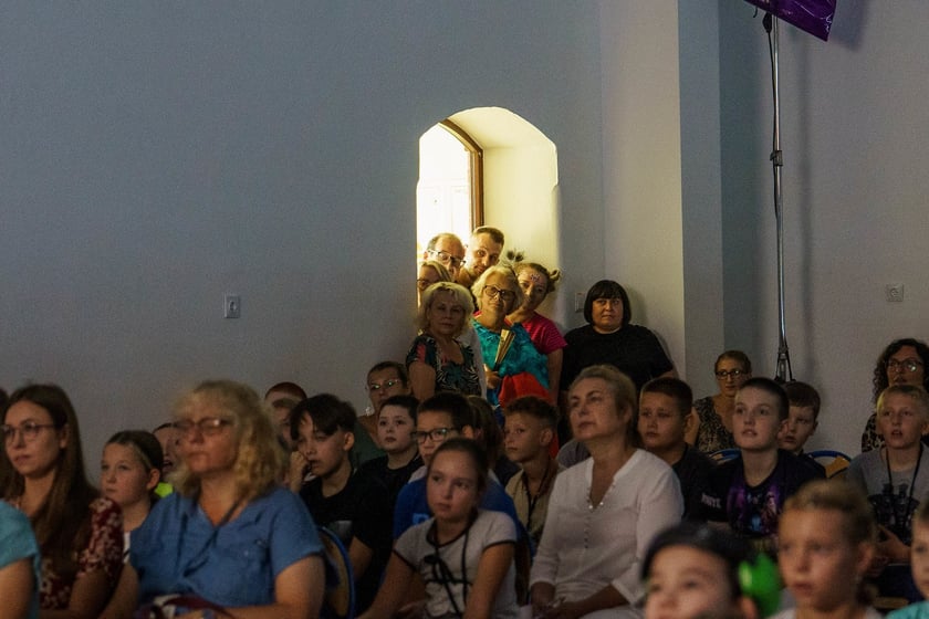 „Pan Kleks - wizytacja z Ministerstwa w ZSP8” – wydarzenie filmowo-teatralne w Zespole Szkolno-Przedszkolnym nr 8 we Wrocławiu