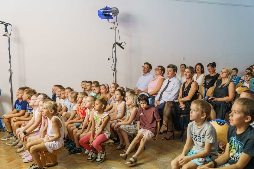 „Pan Kleks - wizytacja z Ministerstwa w ZSP8” – wydarzenie filmowo-teatralne w Zespole Szkolno-Przedszkolnym nr 8 we Wrocławiu