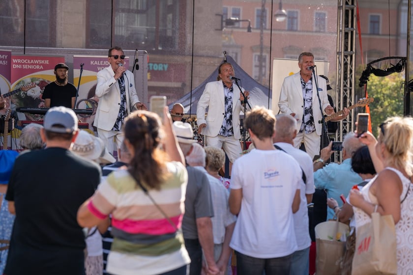 Marsz Kapeluszy i inauguracja Dni Seniora 2024