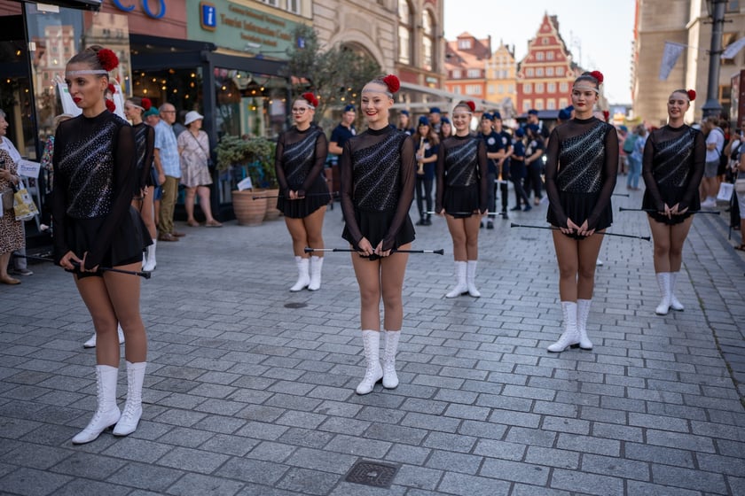 Marsz Kapeluszy i inauguracja Dni Seniora 2024