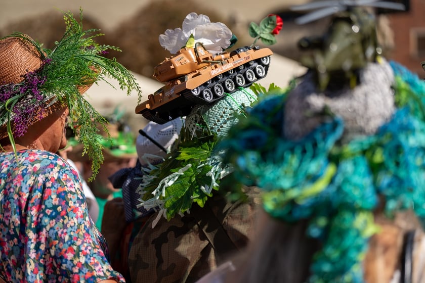 Marsz Kapeluszy i inauguracja Dni Seniora 2024