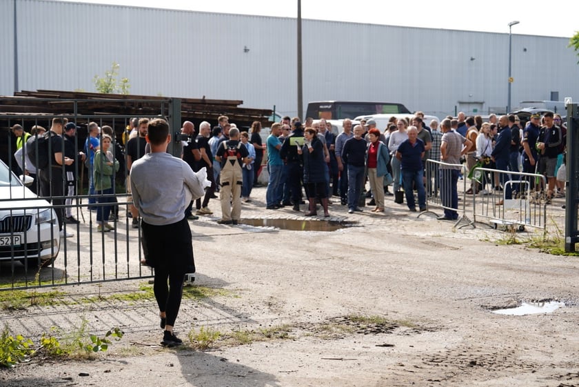 Odbiór piasku spod ZDiUM-u, 16 września 2024