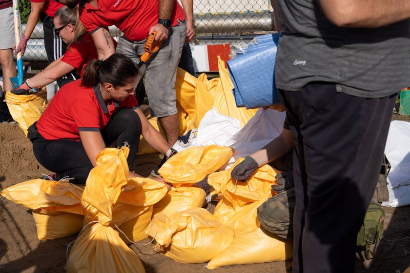 Teren ZDiUM - miejsce, w którym można dostać worki z piaskiem