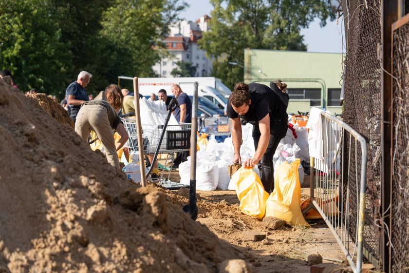 Teren ZDiUM - miejsce, w którym można dostać worki z piaskiem