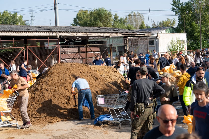 Teren ZDiUM - miejsce, w którym można dostać worki z piaskiem