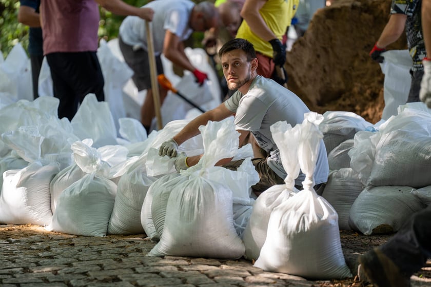 punkt wydawania worków z piaskiem, ulica Żwirowa