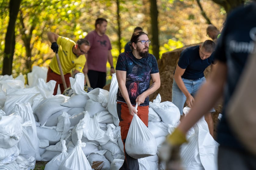 punkt wydawania worków z piaskiem, ulica Żwirowa