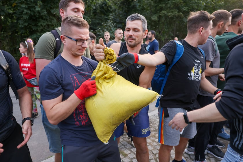 Budowa umocnień przy Żabiej Ścieżce na Przedmieściu Oławskim