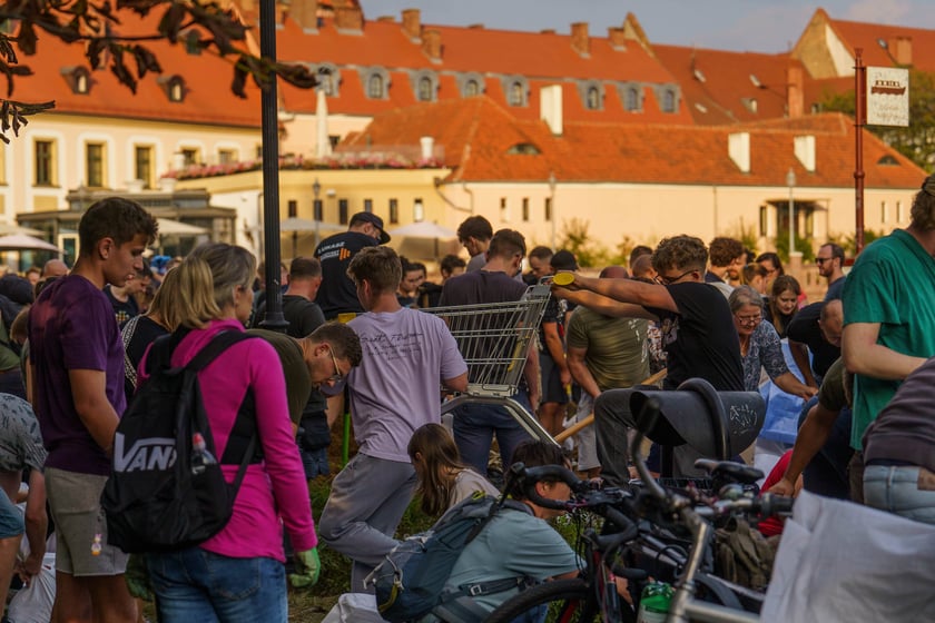 Mieszkańcy jednoczą się przy budowie wałów w okolicach Ostrowa Tumskiego