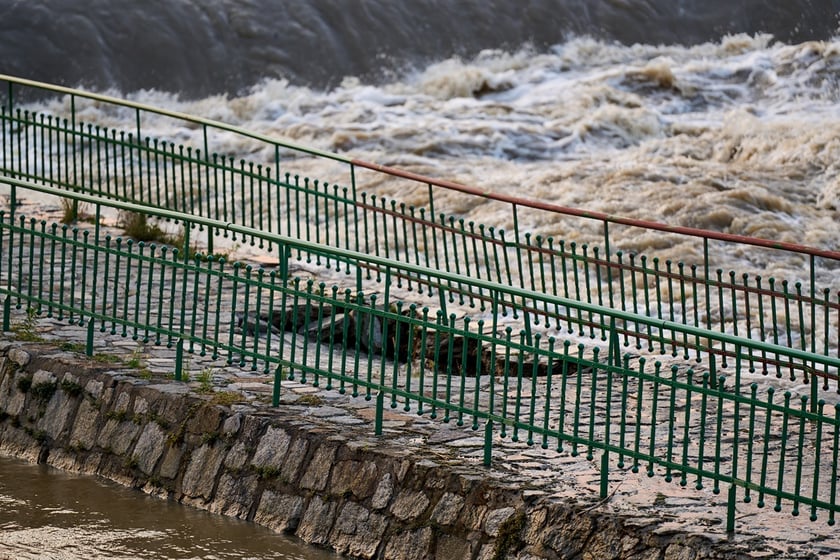 Odra we Wrocławiu, czwartek, 19 września rano