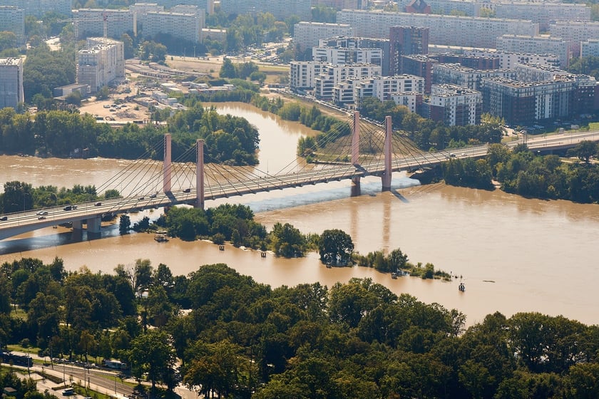 Wrocław z lotu ptaka. Zdjęcia lotnicze z powodzi [21 września]
