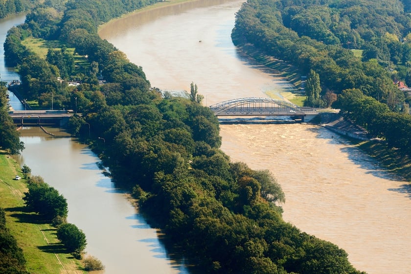 Wrocław z lotu ptaka. Zdjęcia lotnicze z powodzi [21 września]