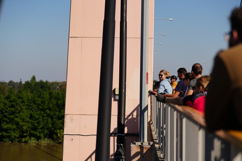 Most Milenijny nad Odrą we Wrocławiu: Dobry widok na Odrę
