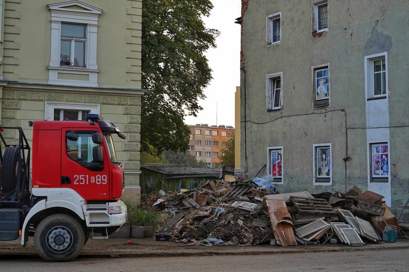 Ogrom zniszczeń po powodzi, jaka przeszła przez Kłodzko i Lądek-Zdr&oacute;j