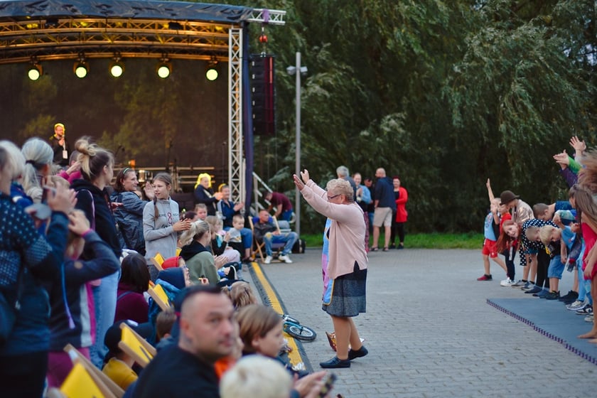 Koncert chóru seniorów podczas zeszłorocznej edycji Dnia Trójkąta na Przedmieściu Oławskim