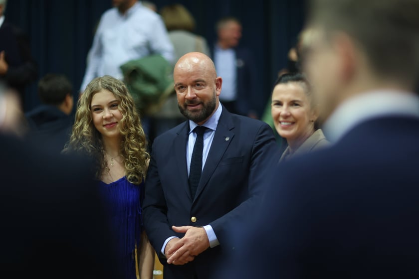 4 października LO nr XIV przy al. Brücknera świętowało 50. rocznicę powstania