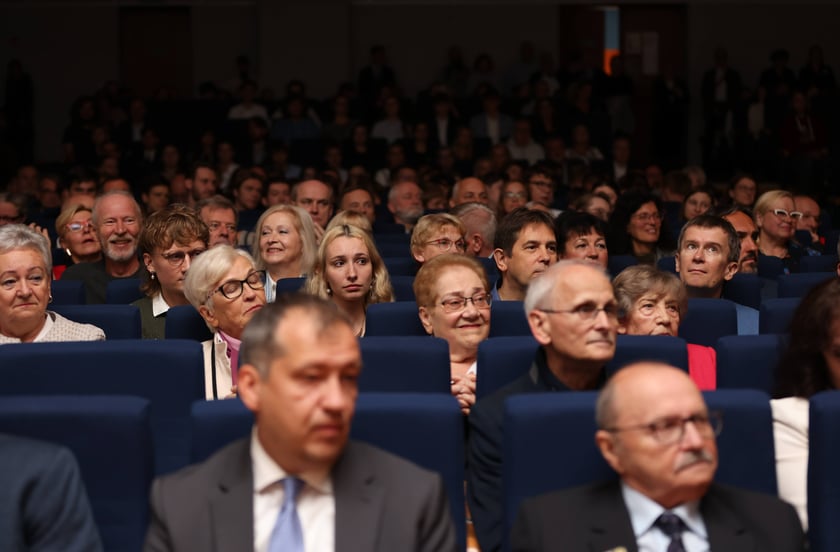 4 października LO nr XIV przy al. Brücknera świętowało 50. rocznicę powstania