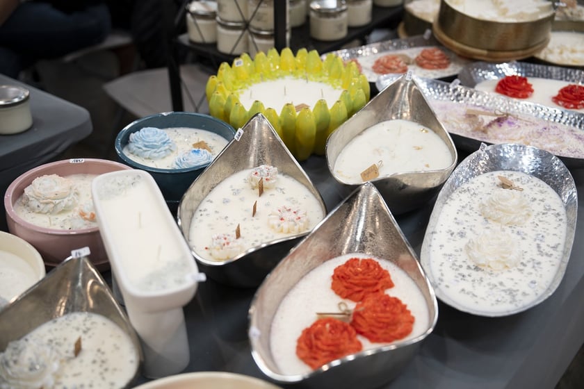 Festiwal Kupuj Świadomie w Czasoprzestrzeni (Zajezdnia Dąbie), czyli moda, kosmetyki, słodkości i rośliny do kupienia