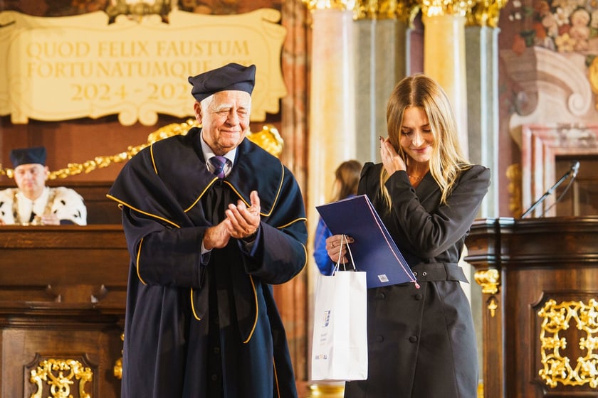 Inauguracja roku akademickiego Międzynarodowej Wyższej Szkoły Logistyki i Transportu w Auli Leopoldina