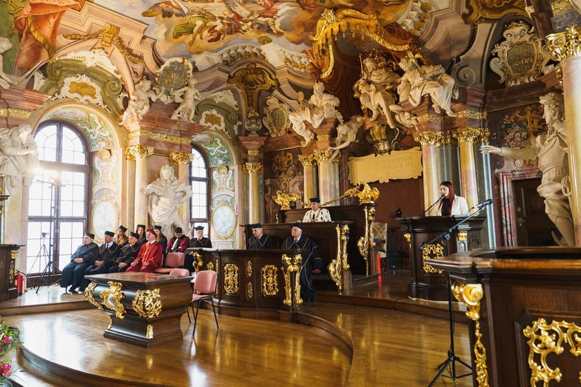 Inauguracja roku akademickiego Międzynarodowej Wyższej Szkoły Logistyki i Transportu w Auli Leopoldina