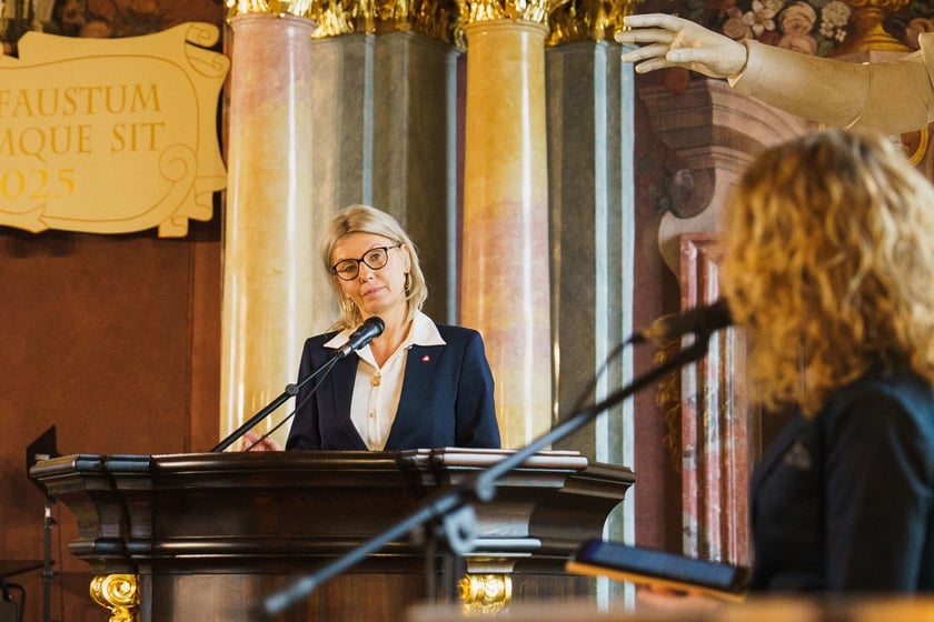 Inauguracja roku akademickiego Międzynarodowej Wyższej Szkoły Logistyki i Transportu w Auli Leopoldina