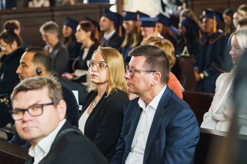 Inauguracja roku akademickiego Międzynarodowej Wyższej Szkoły Logistyki i Transportu w Auli Leopoldina