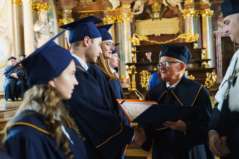 Inauguracja roku akademickiego Międzynarodowej Wyższej Szkoły Logistyki i Transportu w Auli Leopoldina