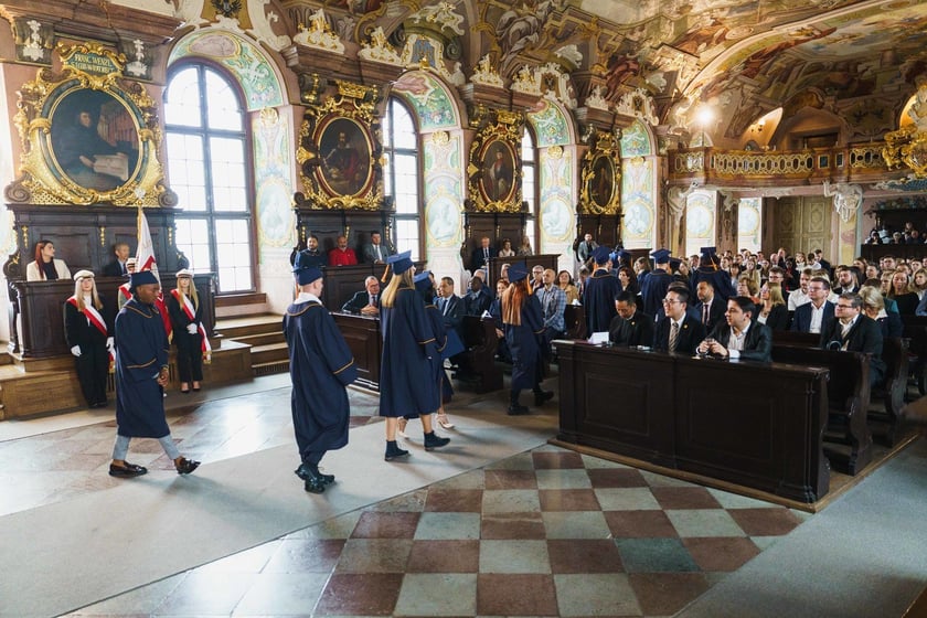 Inauguracja roku akademickiego Międzynarodowej Wyższej Szkoły Logistyki i Transportu w Auli Leopoldina