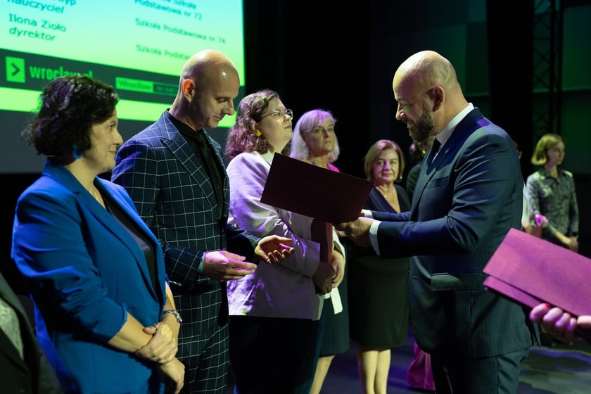 Wrocławski Dzień Edukacji Narodowej 2024. Wyróżnienia dla nauczycieli