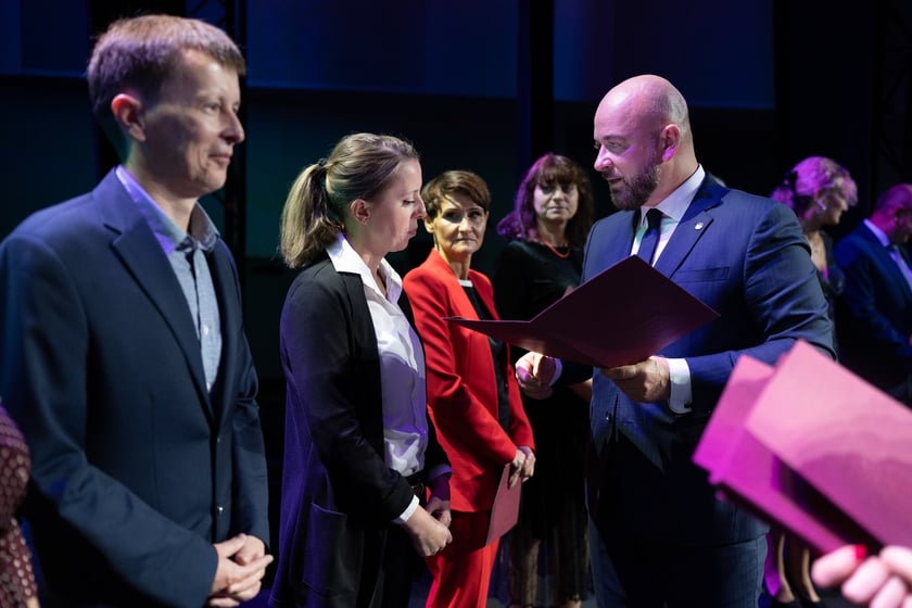 Wrocławski Dzień Edukacji Narodowej 2024. Wyróżnienia dla nauczycieli