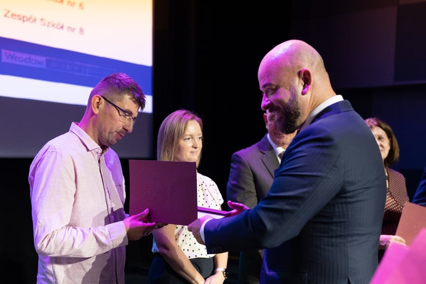 Wrocławski Dzień Edukacji Narodowej 2024. Wyróżnienia dla nauczycieli