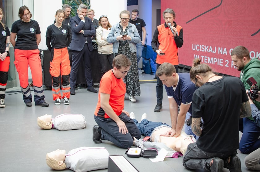 Pokaz udzielania pierwszej pomocy w USK we Wrocławiu - 16 października 2024