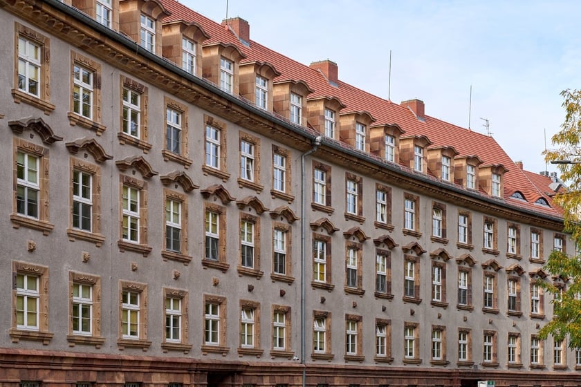 Budynek ZUS przy ul. Pretficza we Wrocławiu