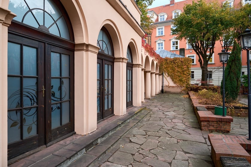 Budynek ZUS przy ul. Pretficza we Wrocławiu