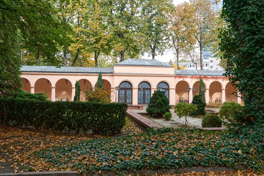 Budynek ZUS przy ul. Pretficza we Wrocławiu