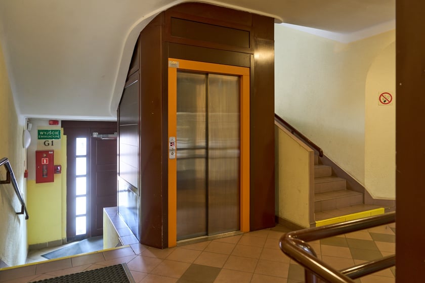 Budynek ZUS przy ul. Pretficza we Wrocławiu