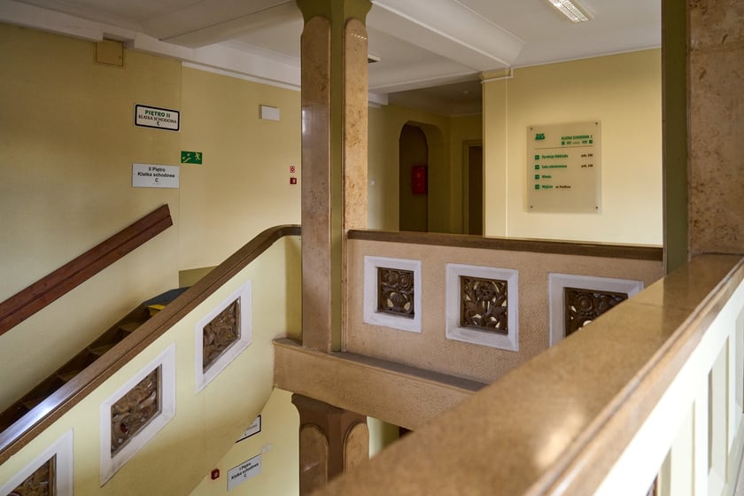 Budynek ZUS przy ul. Pretficza we Wrocławiu