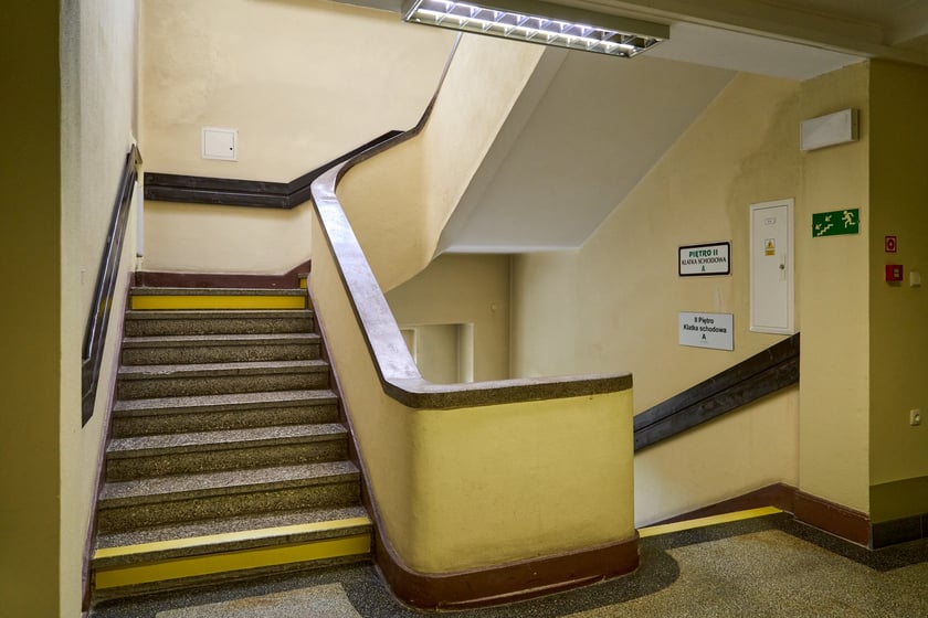 Budynek ZUS przy ul. Pretficza we Wrocławiu