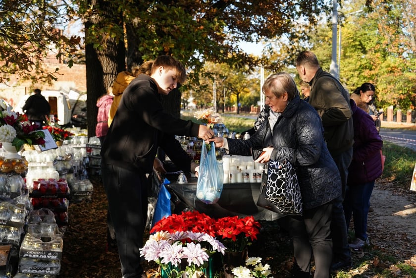 Cmentarz Osobowicki, 1 listopada 2024
