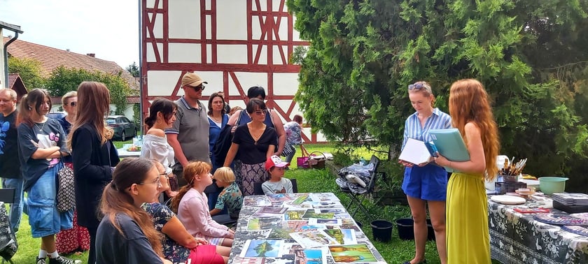 Rodzinne warsztaty malarskie w plenerze
