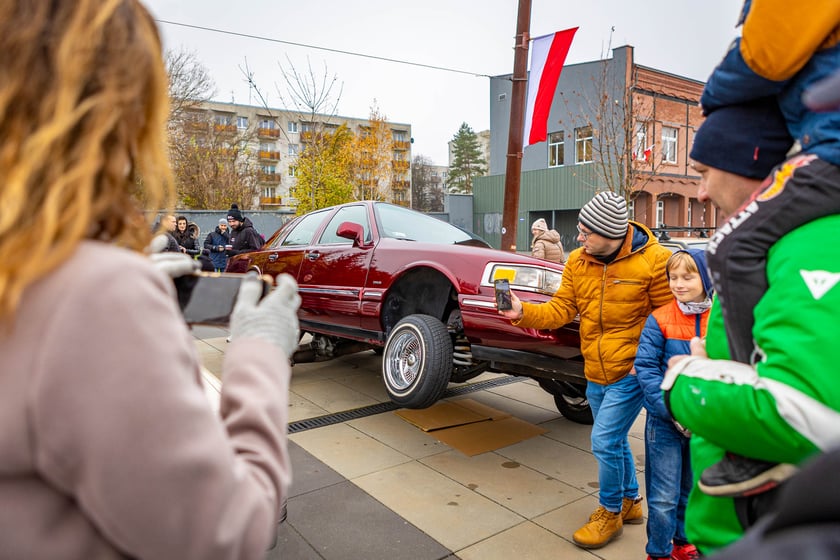 VII Niepodległościowe Spotkanie Klasycznych Pojazdów przy Centrum Historii Zajezdnia  we Wrocławiu