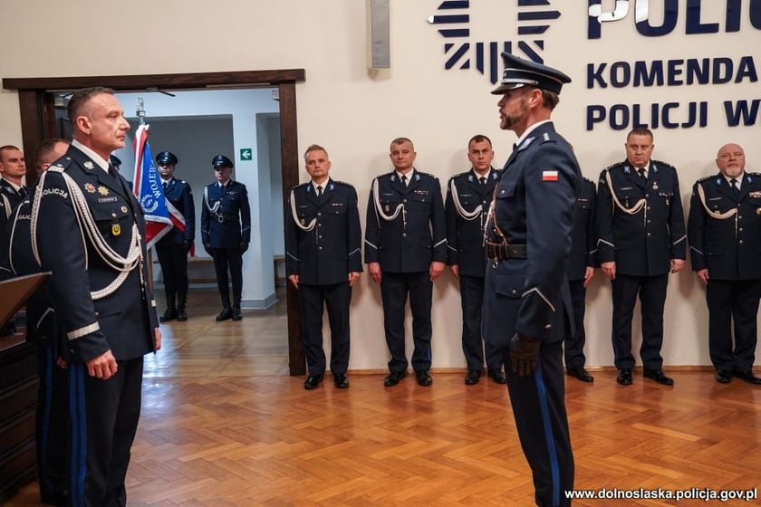 Ślubowanie nowych policjantów we Wrocławiu