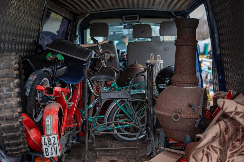 Targ "Na Młynie" - kupić tu można rzeczy zwykłe i te mniej zwykłe